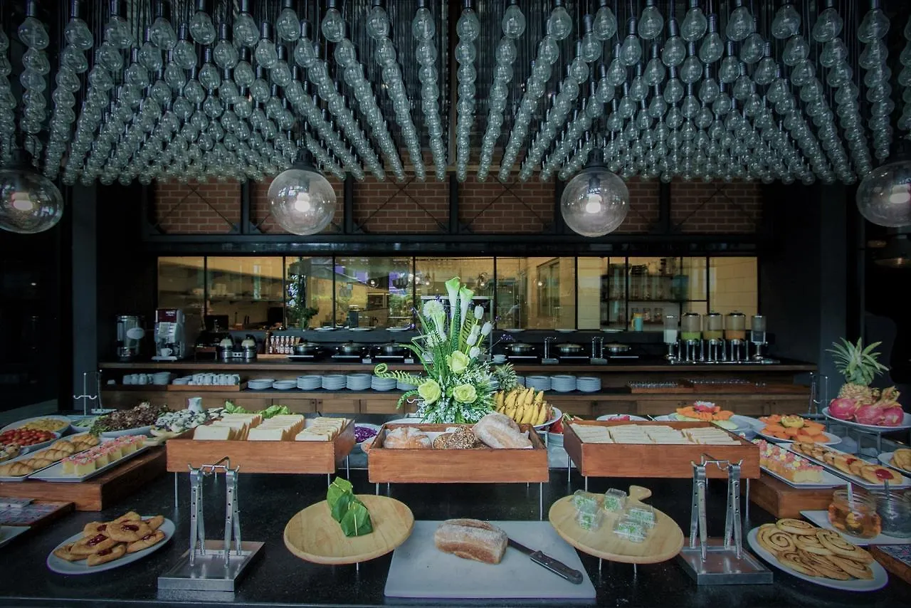 Sugar Marina Hotel -Aviator- Phuket Airport - Sha Extra Plus Nai Yang Beach